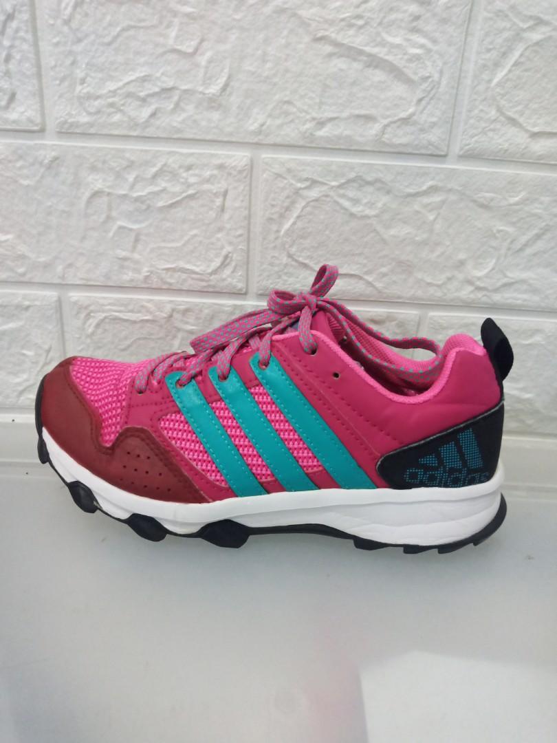 adidas gazelle silver green womens ADIDAS KANADIA TR7 – Tejori main image 0
