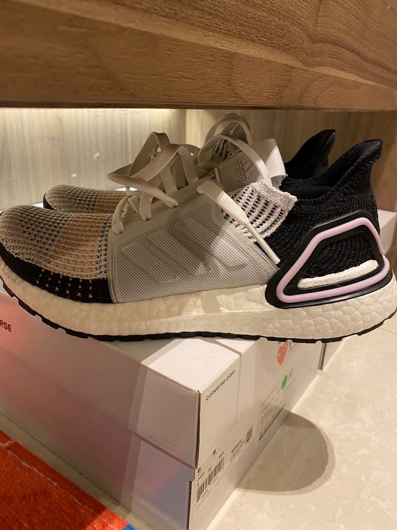 Adidas ultra boost deals 19 white/purple/black