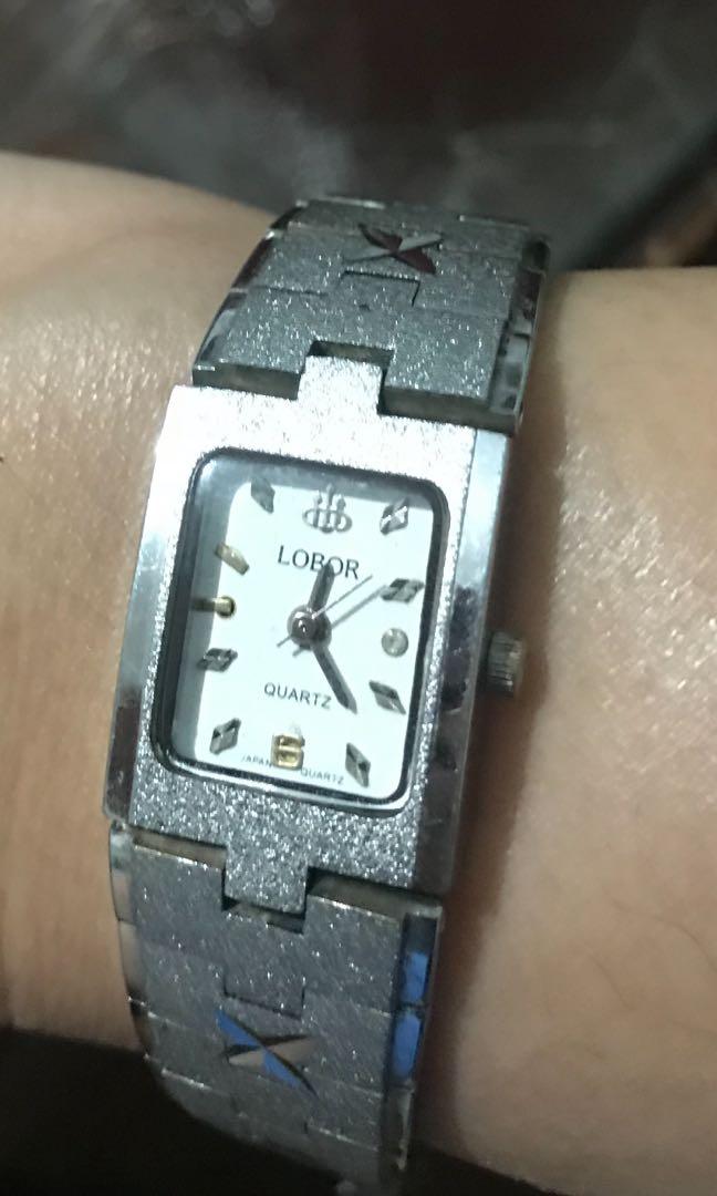 Lobor quartz watch price 2025