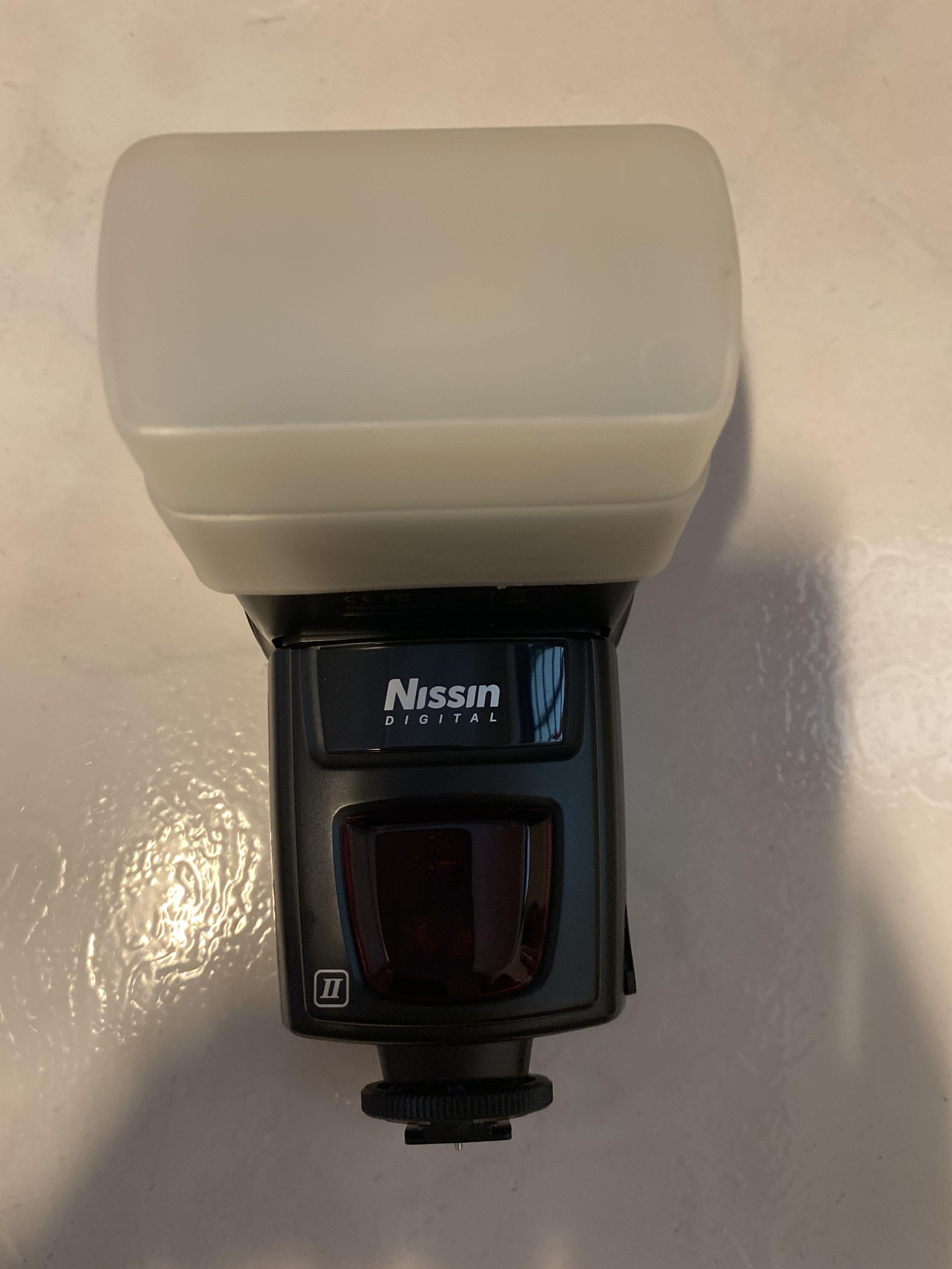 Camera flash (Category: Flashes) located in Singapore. Submitted by chongchewy (Listing ID 1090622714, Image 1). Description: Condition as seen in picture. Self-collection only.