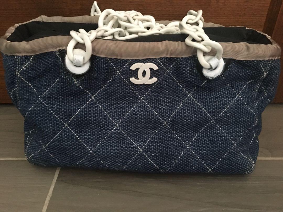 Chanel 中古牛仔布袋, 名牌, 手袋及銀包- Carousell