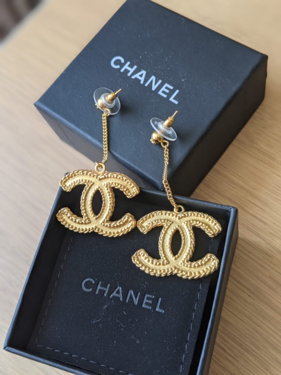 Chanel xl earrings