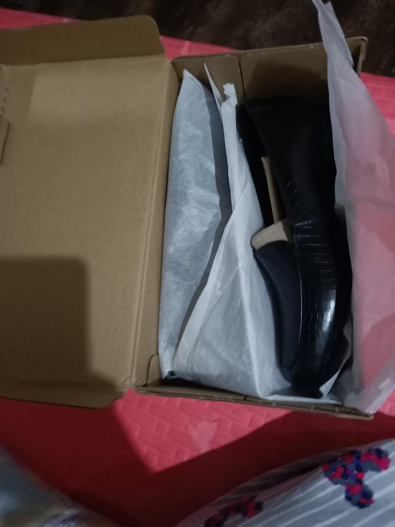 clarks juliet lora leather loafer