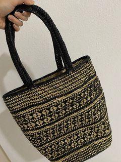 Del Sur Living shoulder bag handmade by local artisans halohalo araw