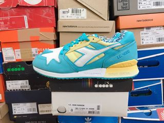 （分類：）位於 。 由 leekummkee 提交（商品編號 1090529045，圖片 1）。簡介： 。