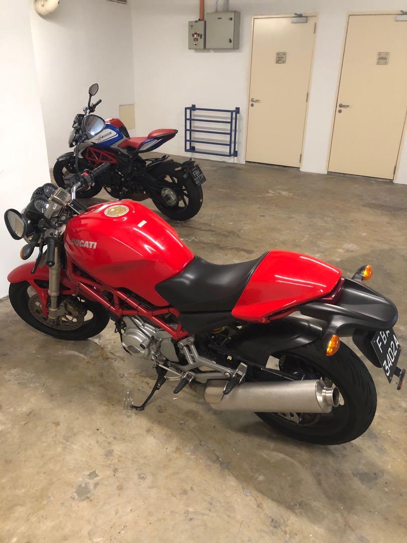 Ducati shop monster 989