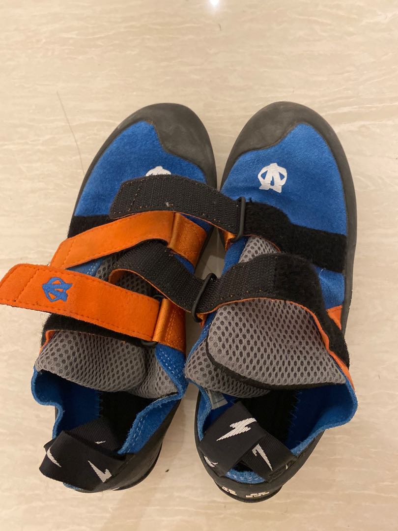 Evolv VTR3D rock climbing shoes Sports Equipment Sports Games