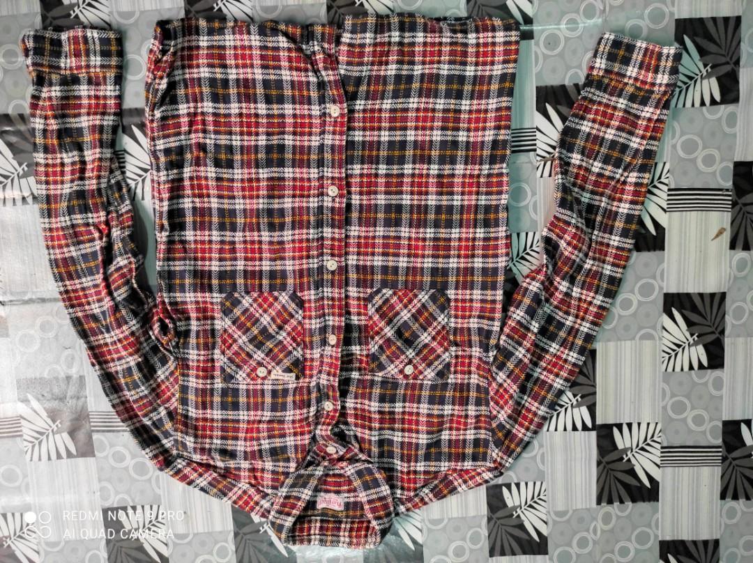Flat head (Category: Coats, Jackets and Outerwear) located in Kota Kinabalu. Submitted by obiobiblues (Listing ID 1090456694, Image 1). Description: fit 20 labuh 27 condition cun 9/10 , berminat pm whatapp 0165821390 , harga boleh nego🙂👍.