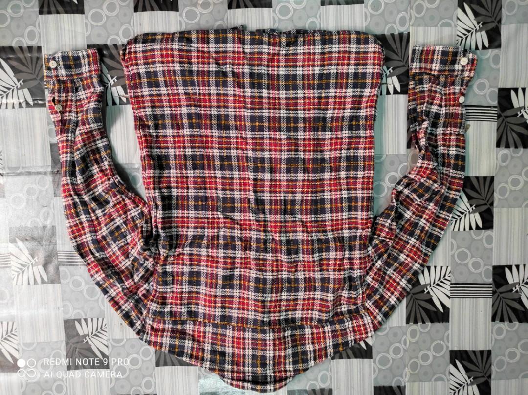 Flat head (Category: Coats, Jackets and Outerwear) located in Kota Kinabalu. Submitted by obiobiblues (Listing ID 1090456694, Image 2). Description: fit 20 labuh 27 condition cun 9/10 , berminat pm whatapp 0165821390 , harga boleh nego🙂👍.