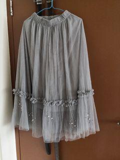 Grey colour skirt