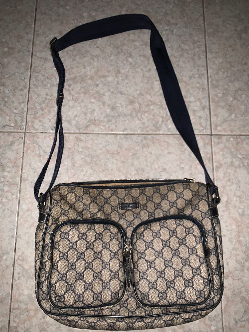 Gucci vintage messenger bag 2025