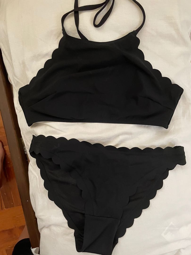 white and pink floral bikini with scallop trim h&m