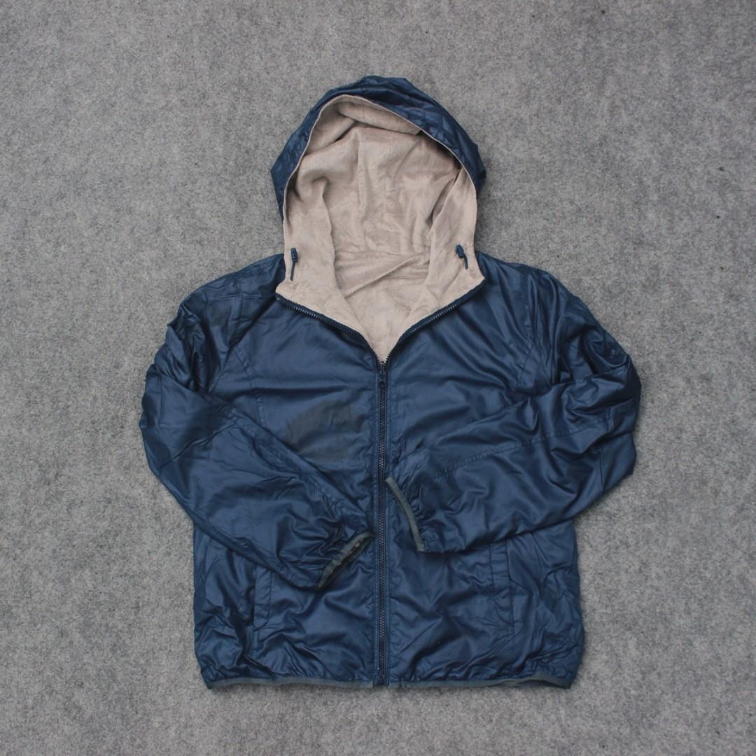 Jaket Parasut Sherpa Uniqlo Reversible Navy Second Original Murah