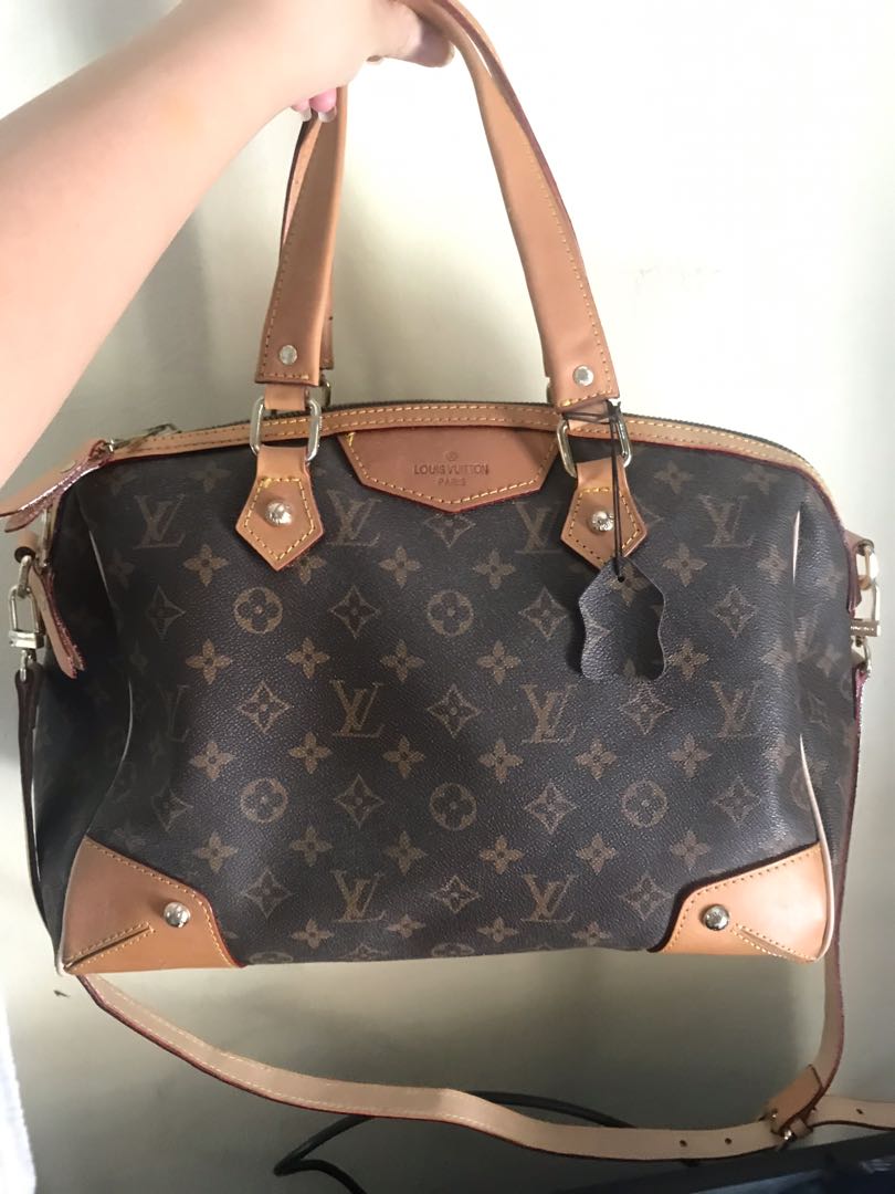 Tas Louis Vuitton AR2189 Masenger Bags Black, Barang Mewah, Tas & Dompet di  Carousell