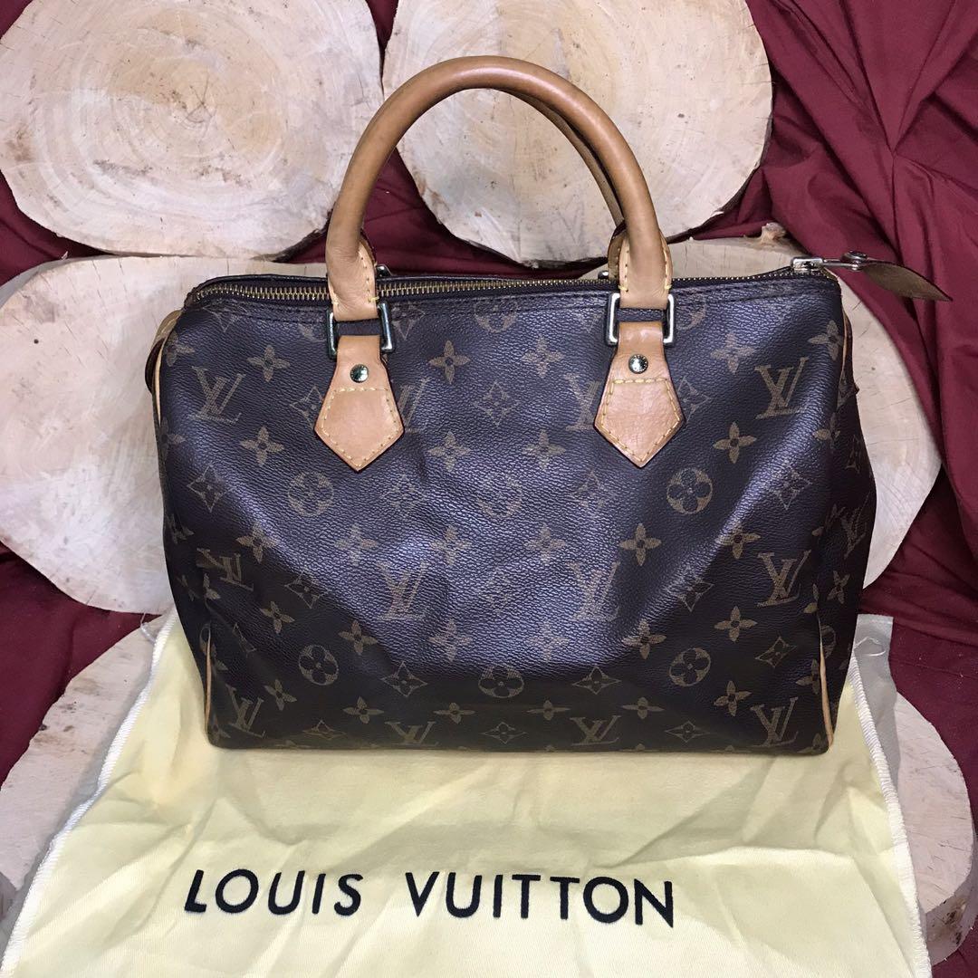 Louis Vuitton LV Vintage Speedy 30 Handbag, Luxury, Bags & Wallets on  Carousell