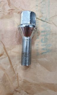(Category: ) located in . Submitted by guy_next_door (Listing ID 1090521348, Image 1). Description: .