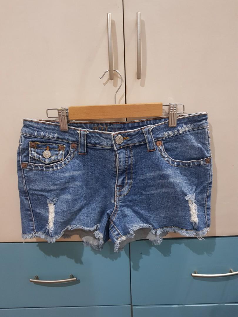 Maong shorts for ladies clearance
