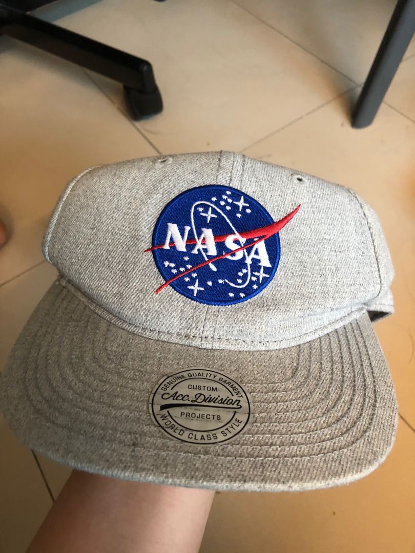 Nasa cap top h&m