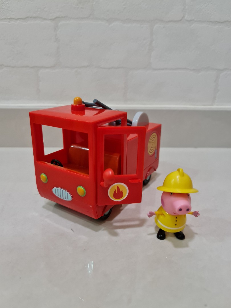 Peppa pig fire truck toy new arrivals
