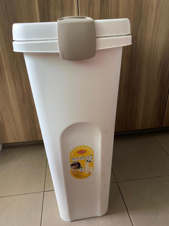 Stefanplast dog food container hotsell