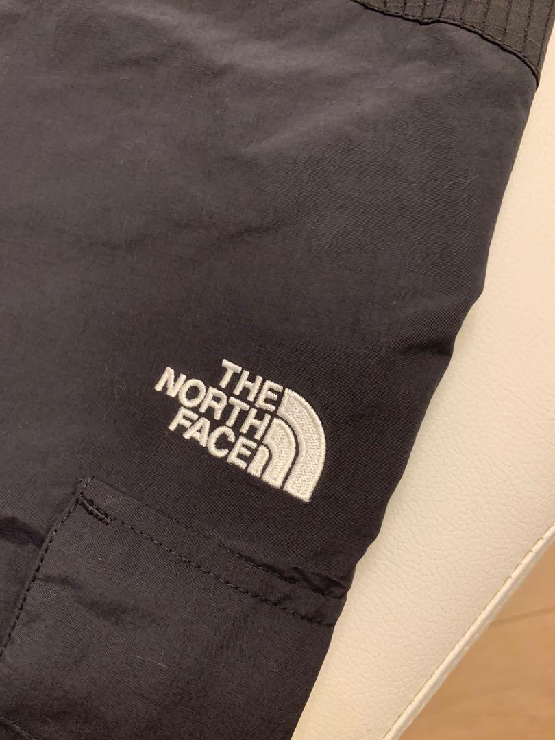 The North Face Black Box Utility Shorts, 男裝, 褲＆半截裙, 沙灘褲
