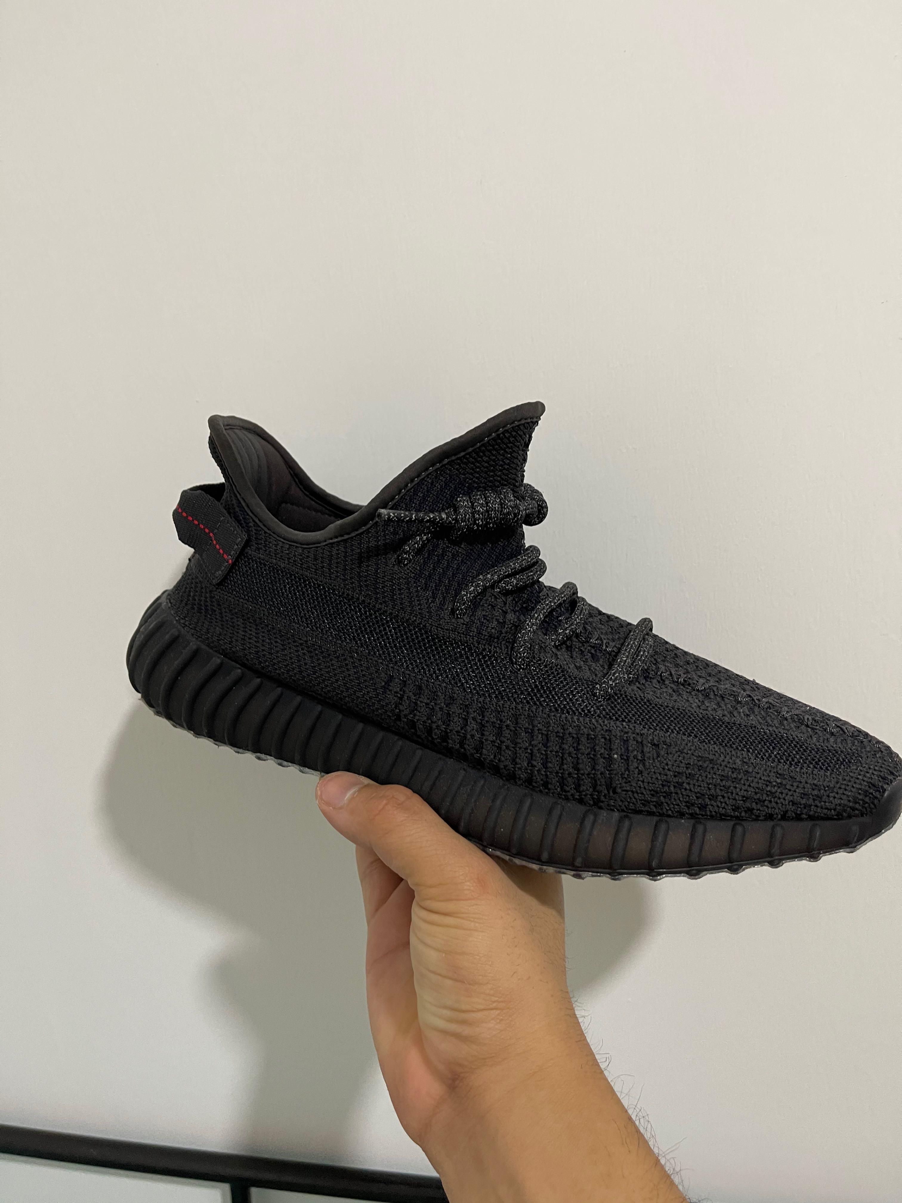 yeezy boost 350v2 black