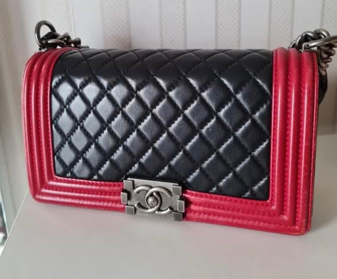 Boy Chanel Handbags  Buy or Sell your Luxury bags for Women  Vestiaire  Collective