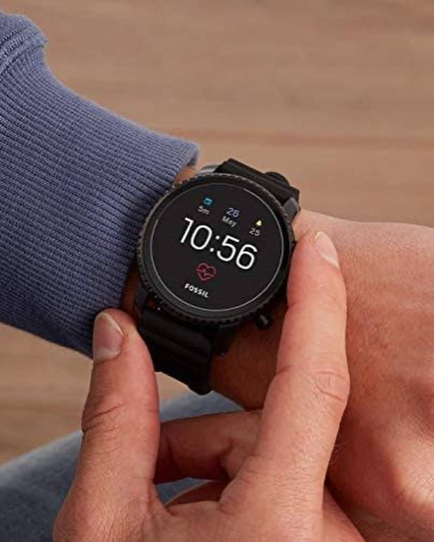 Refurbished gen 4 smartwatch cheap explorist hr black silicone