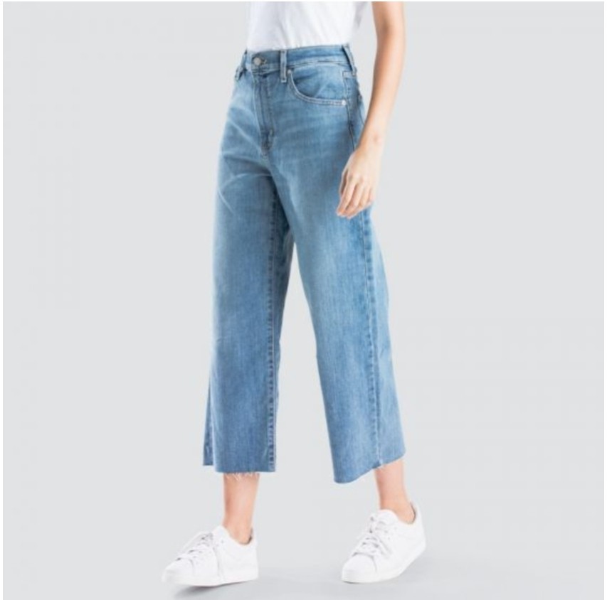 Brand New Authentic Levis Mile High Cropped Wide Leg Jeans, Women's  Fashion, Bottoms, Jeans on Carousell