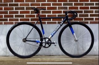 (Category: ) located in . Submitted by cyclistbob (Listing ID 1090848520, Image 1). Description: .
