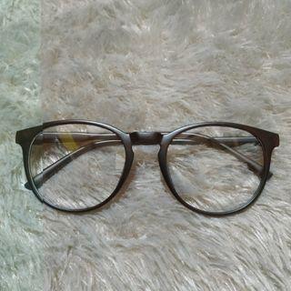 Eyeglasses