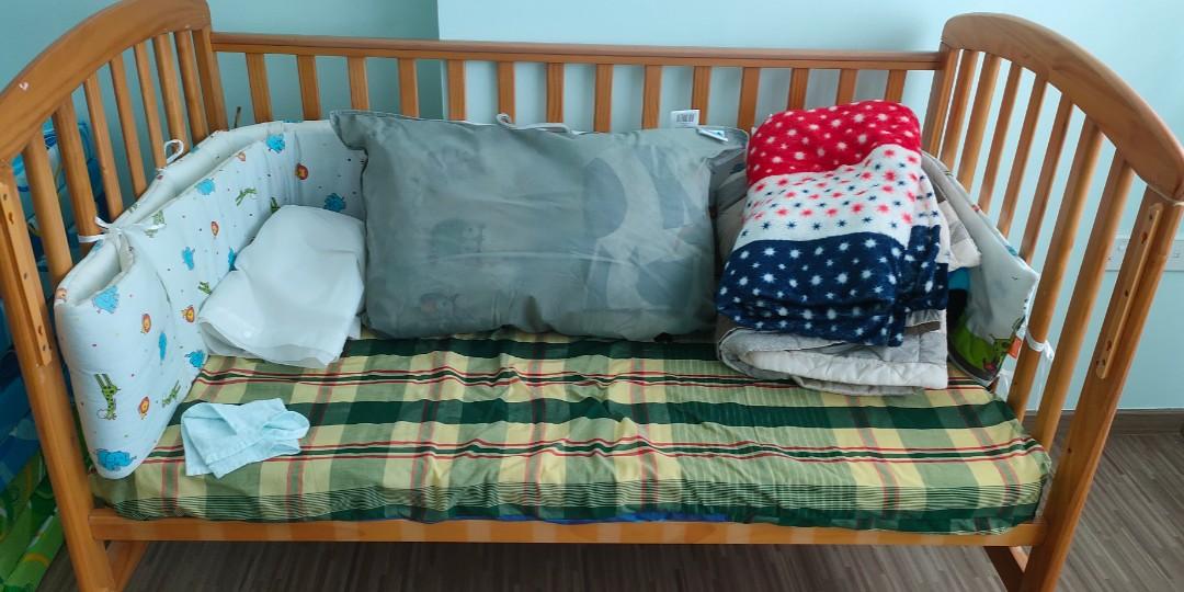 Free baby cot., Babies & Kids, Baby Nursery & Kids Furniture, Cots ...