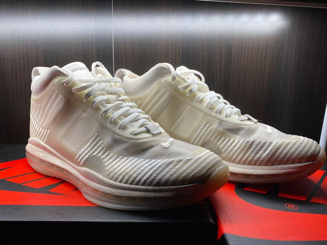 Lebron 2025 icon white