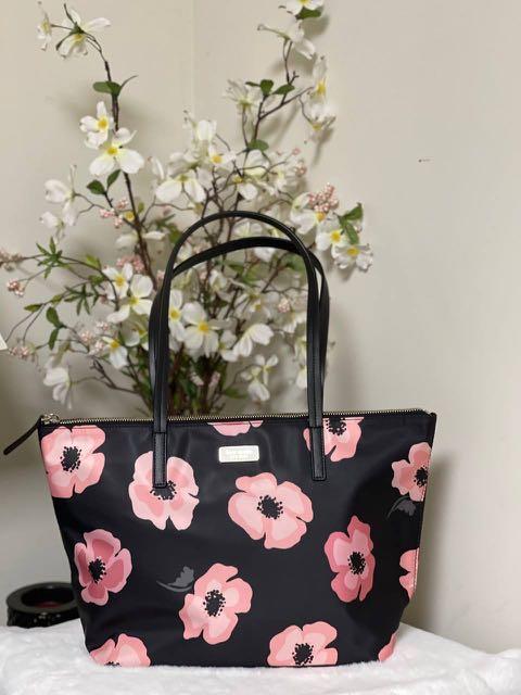 Kate Spade Floating Poppies 2024 favors