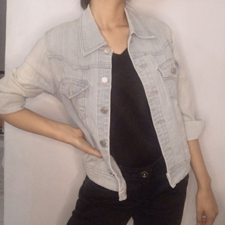 light jeans jacket