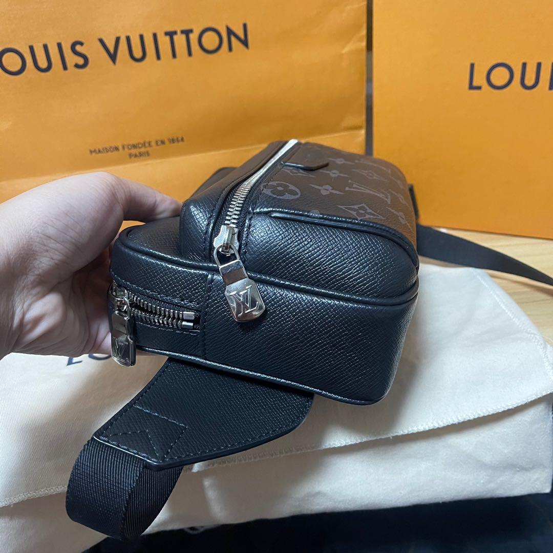 Louis Vuitton Taigarama Monogram Eclipse Outdoor Bumbag Fanny Pack Waist Bag  Brown ref.294369 - Joli Closet