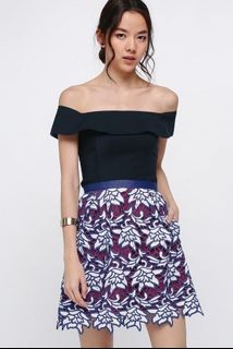 (Category: ) located in . Submitted by lilydresses (Listing ID 1090667479, Image 1). Description: .