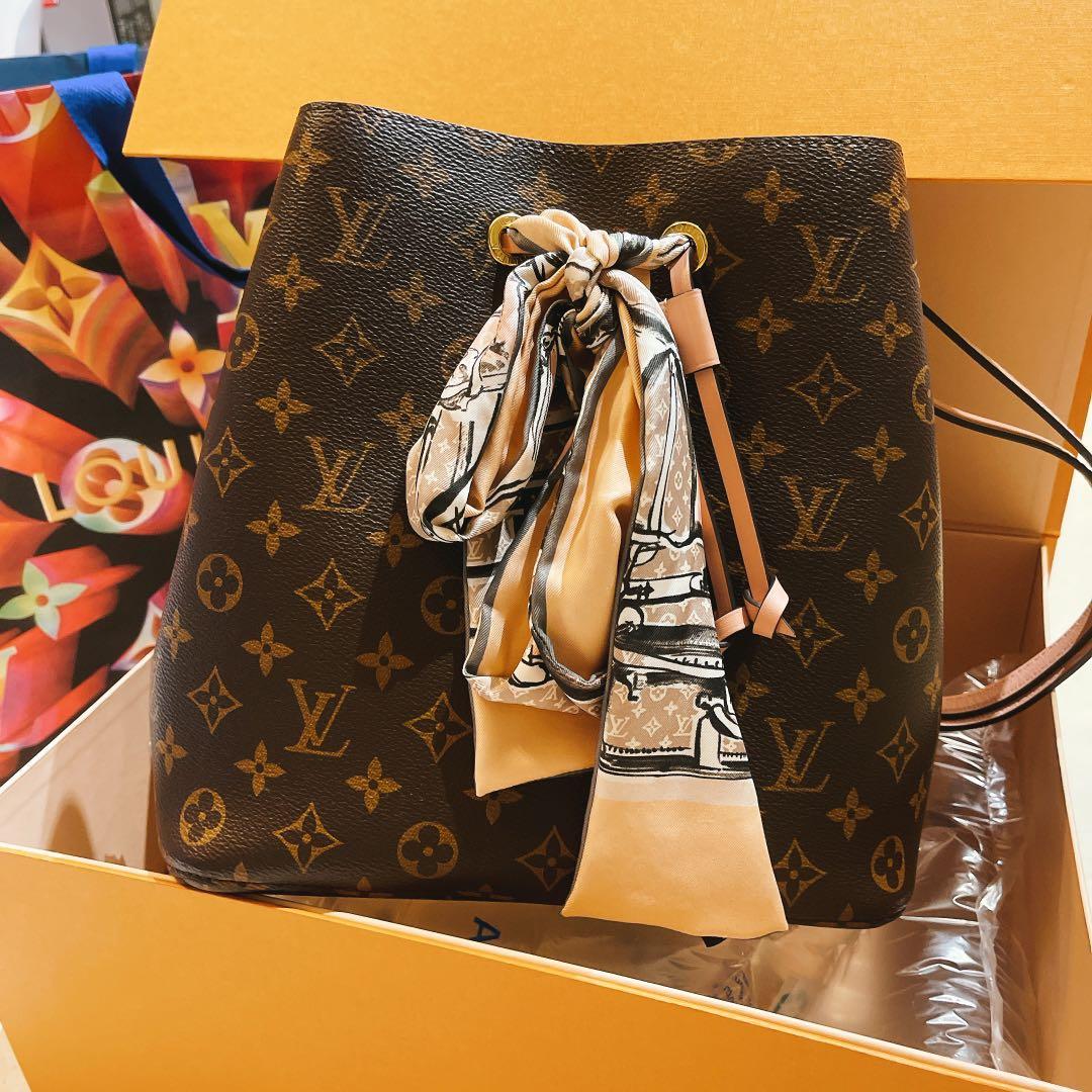 Louis Vuitton LV Neonoe MM, Luxury, Bags & Wallets on Carousell