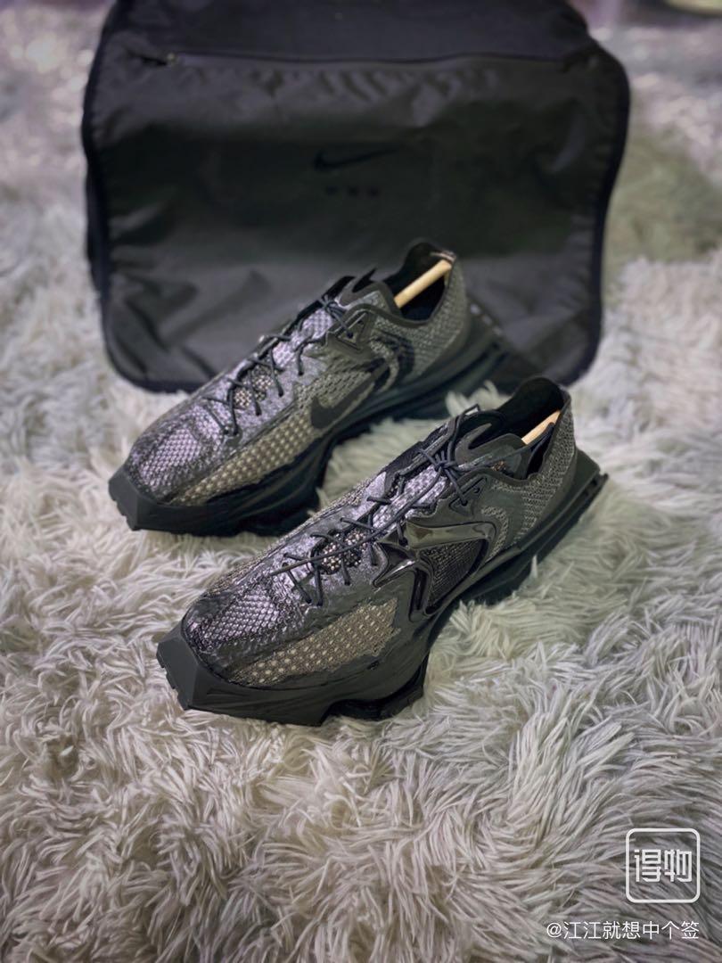 Nike zoom triple top black
