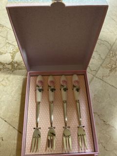 (Category: ) located in . Submitted by nonasonline (Listing ID 1090721638, Image 1). Description: .
