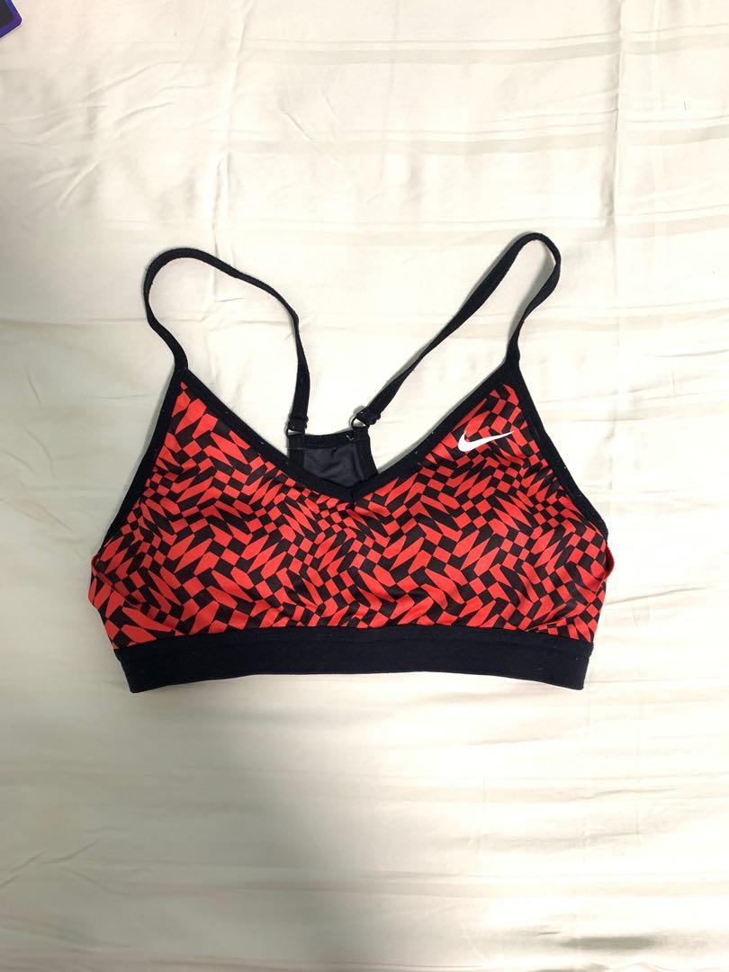 Red and black 2025 nike sports bra