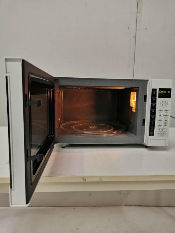 PANASONIC NNGT547W Microwave Oven, TV & Home Appliances, Kitchen