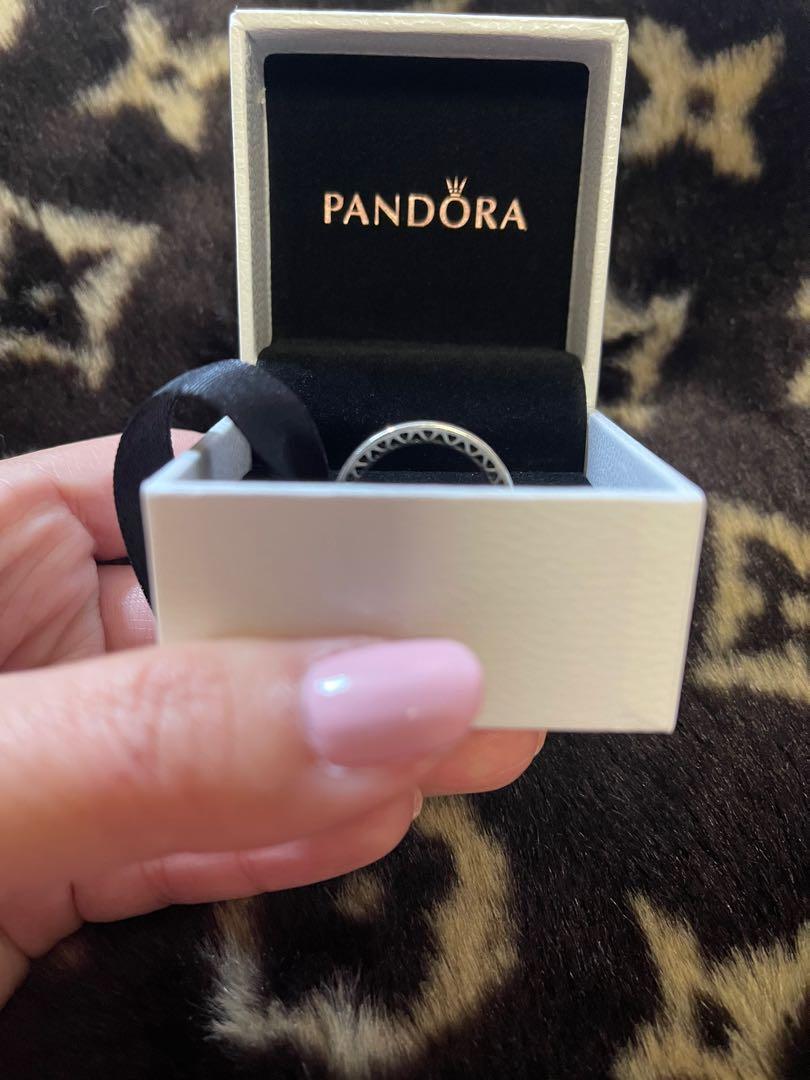 Classic hearts of discount pandora ring