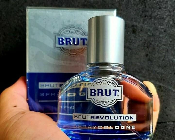 Brut revolution 2025 spray cologne