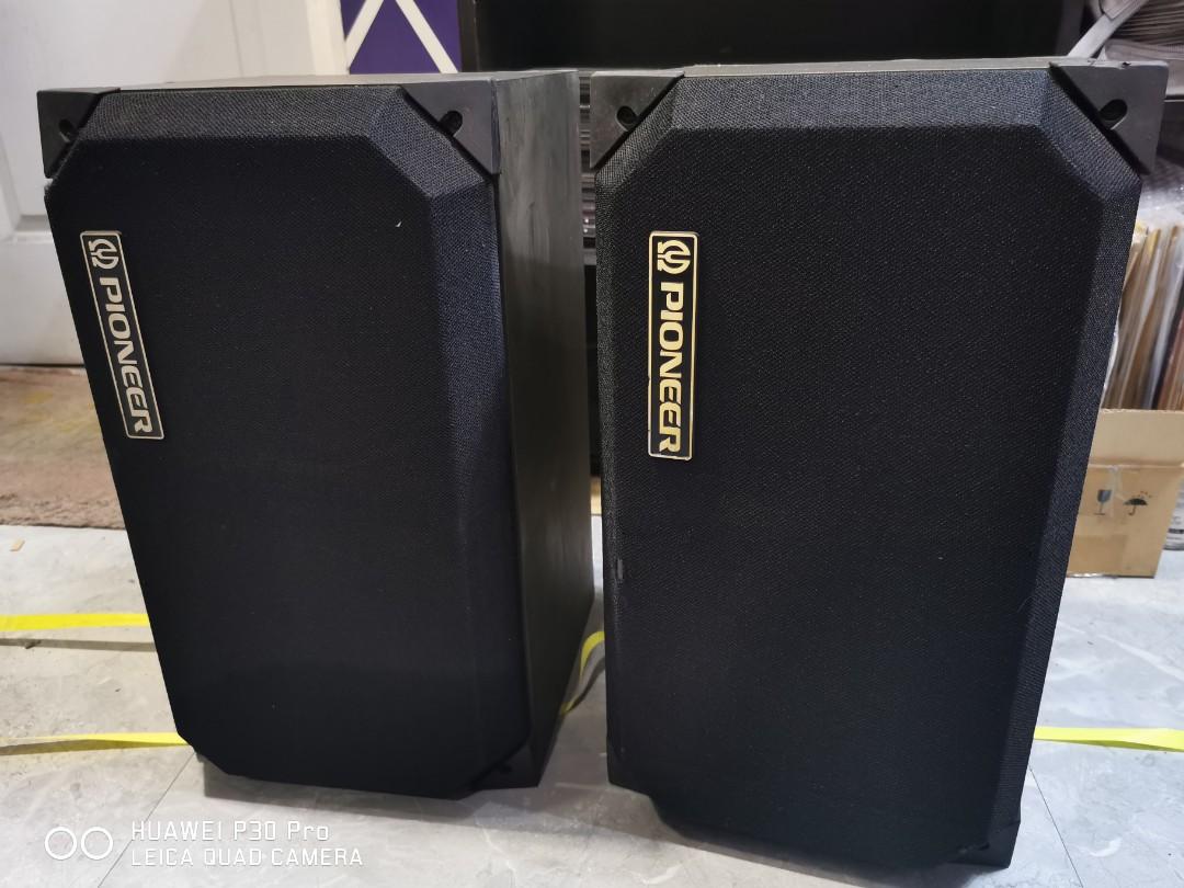 Pioneer CS-V11 2way speakers (Category: Soundbars, Speakers & Amplifiers) located in Caloocan City. Submitted by Lan_cab (Listing ID 1090844006, Image 3). Description: Pioneer CS - V11 2 way 150w 6.3 ohms Made in japan All original No repairs "Japan surplus" P7, 000.