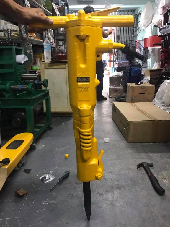 PNEUMATIC JACK HAMMER, Commercial & Industrial, Construction Tools