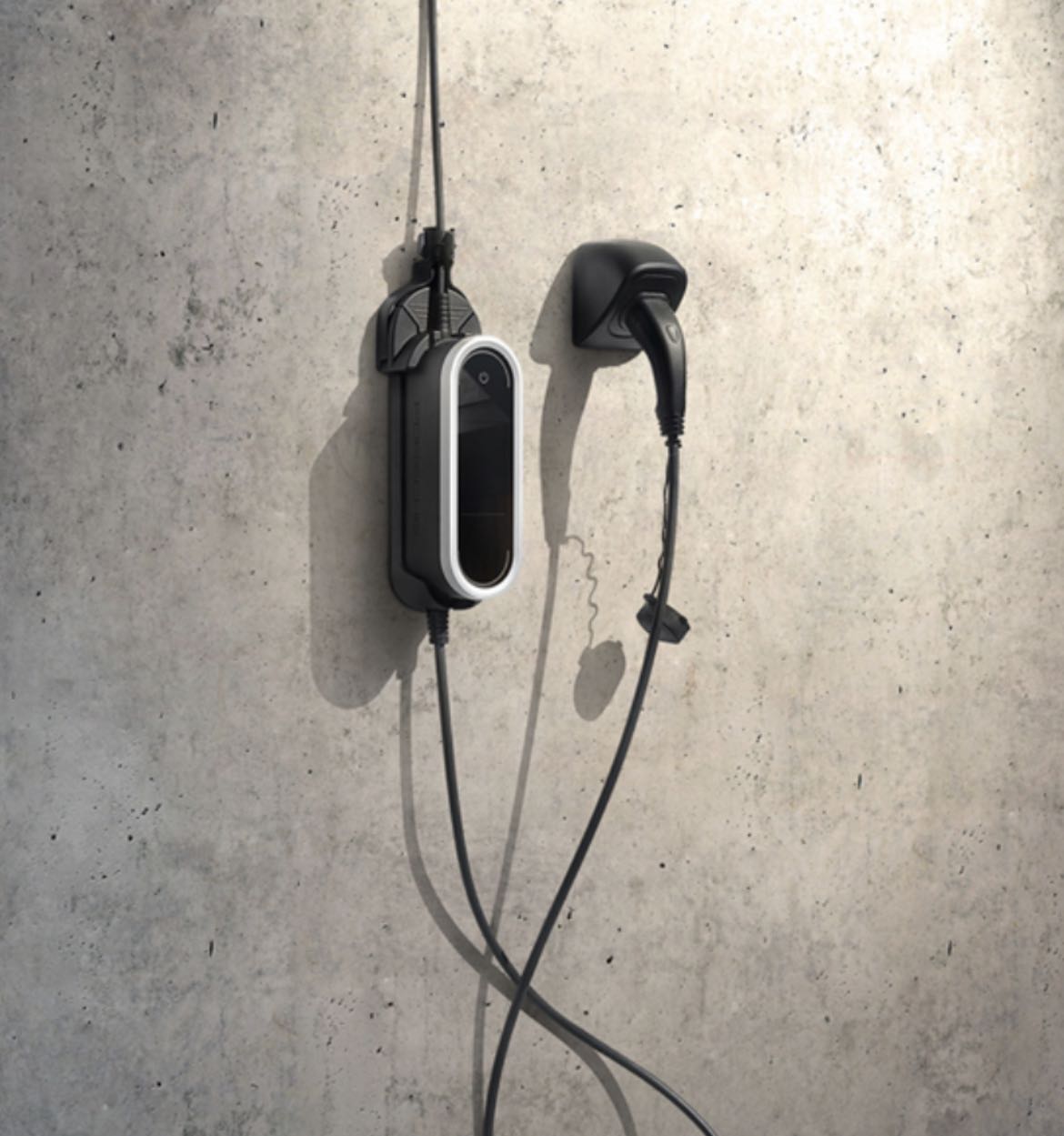 Taycan hotsell 22kw charger