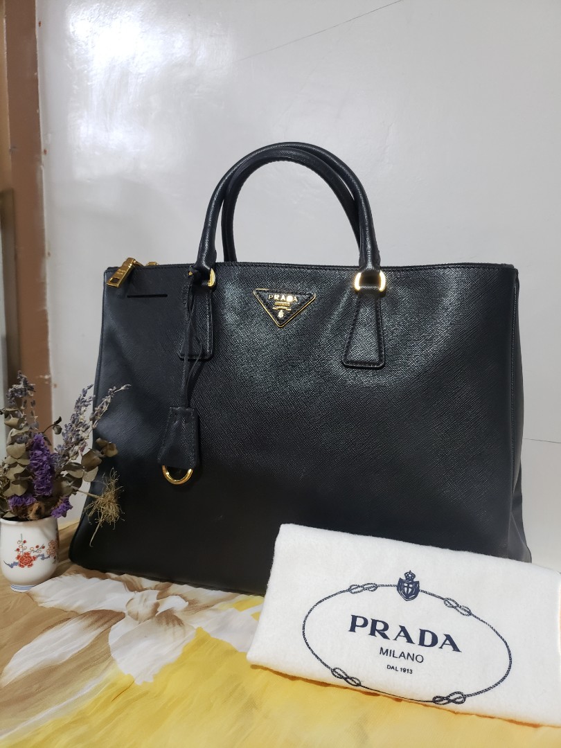 $2800 Prada Saffiano Lux Double Zip Deep Red Leather Large Tote Bag Purse  BN 1786 - Lust4Labels