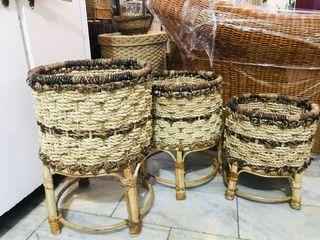Rattan planter with stand