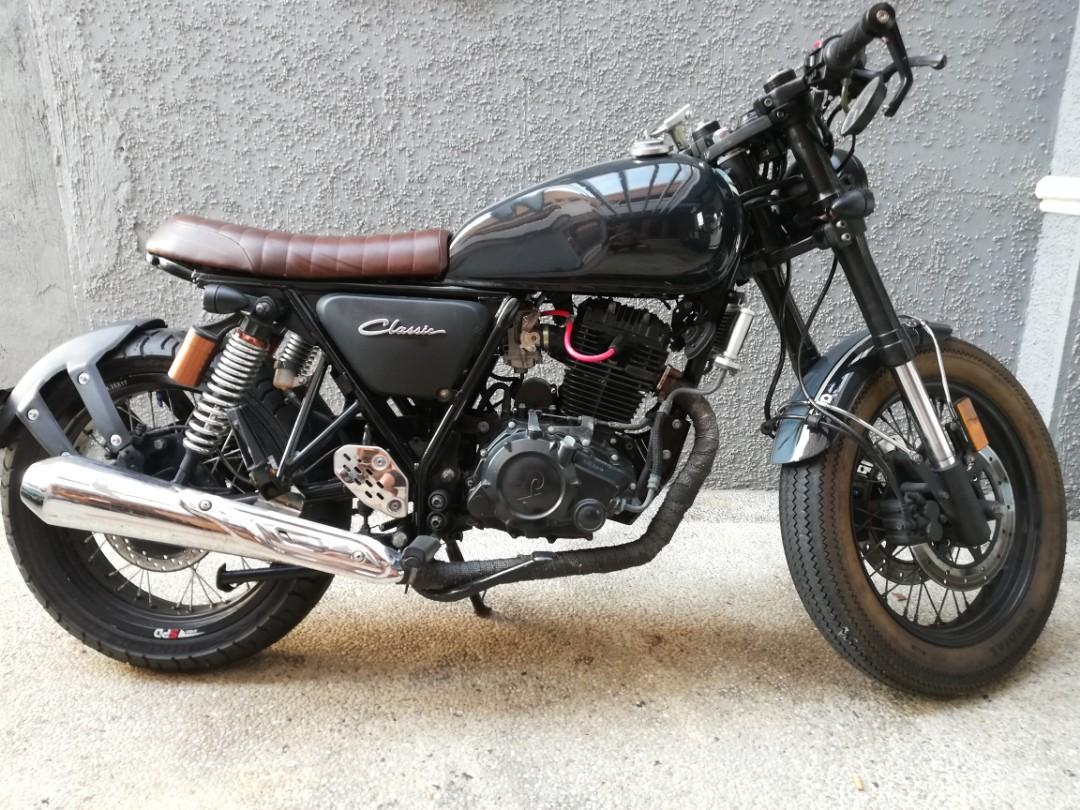 rusi classic motor